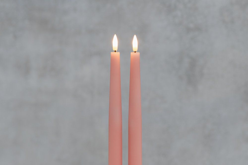 FINNLUMOR LED свещи с 3D пламък 2 бр. - розови