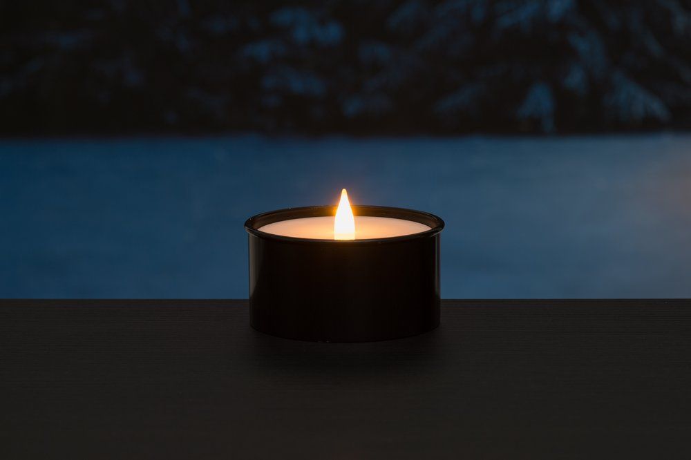 FINNLUMOR LED свещ с 3D пламък “Marchall“ - черна